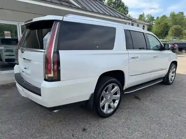 1GYS4JKJ7HR216101 2017 CADILLAC ESCALADE-3
