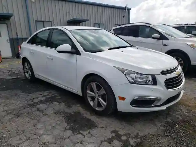 1G1PE5SB9F7219852 2015 CHEVROLET CRUZE-3