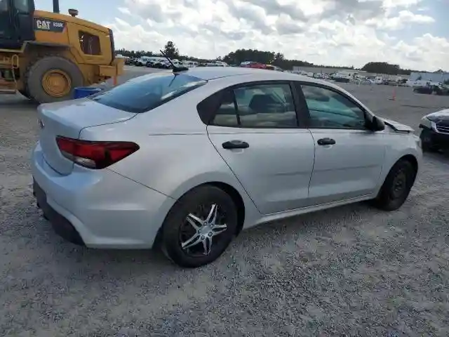 3KPA24AB6JE072609 2018 KIA RIO-2