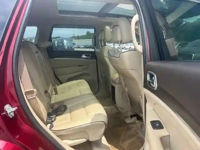 1C4RJFCG2JC274512 2018 JEEP GRAND CHEROKEE-5