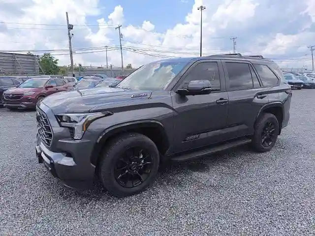 7SVAAABA4RX029430 2024 TOYOTA SEQUOIA-0