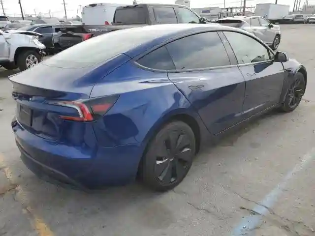 5YJ3E1EA3RF746320 2024 TESLA MODEL 3-2