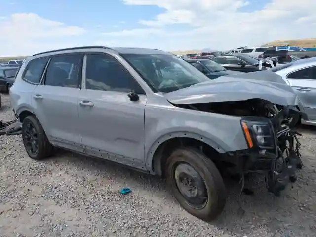 5XYP5DHC5NG223447 2022 KIA TELLURIDE-3