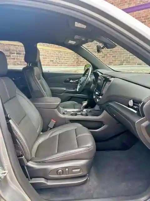 1GNERJKW7PJ190202 2023 CHEVROLET TRAVERSE-4