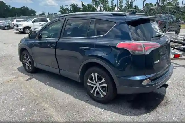 JTMZFREV7HJ117398 2017 TOYOTA RAV4-3