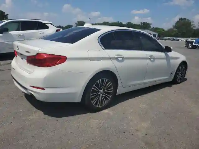 WBAJA7C39HG904932 2017 BMW 5 SERIES-2