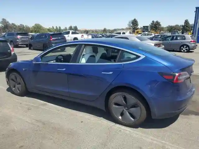 5YJ3E1EB6KF450528 2019 TESLA MODEL 3-1