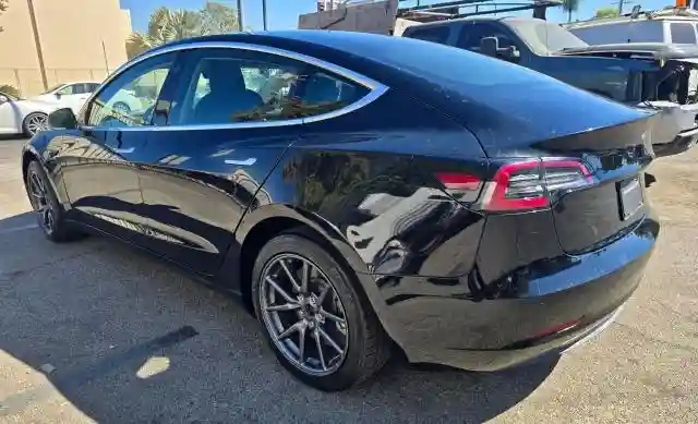 5YJ3E1EA0JF173302 2018 TESLA MODEL 3-3