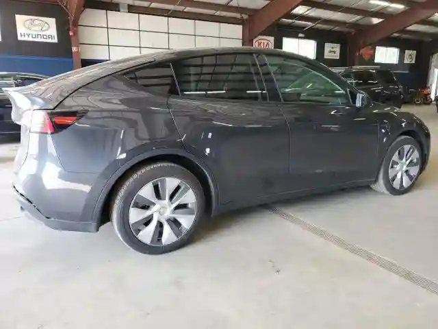 7SAYGDEE2RA246928 2024 TESLA MODEL Y-2