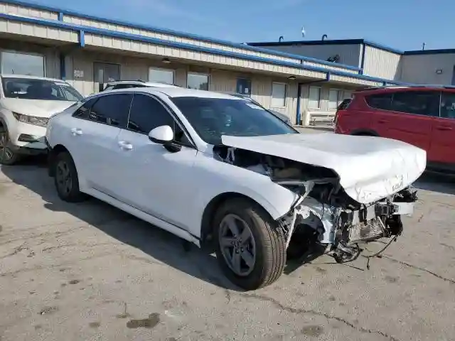 5XXG24J24NG107350 2022 KIA K5-3