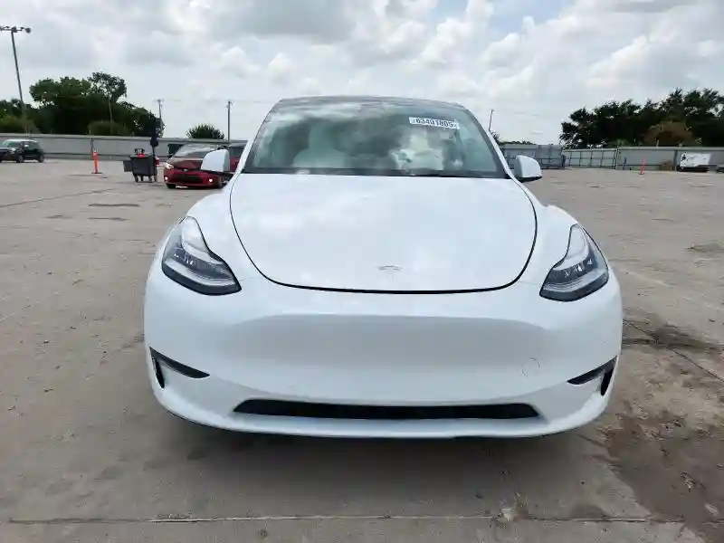 5YJYGDEE8MF269865 2021 TESLA MODEL Y-4