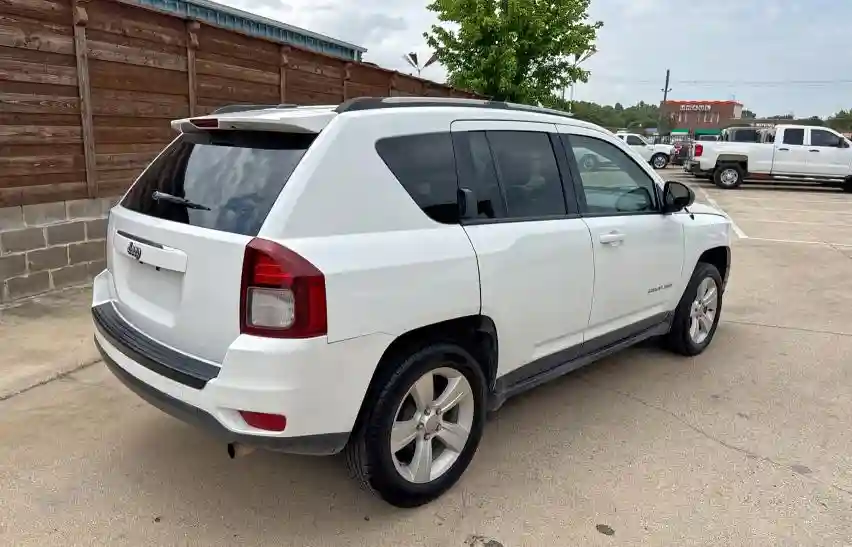 1C4NJCBA3GD568160 2016 JEEP COMPASS-3
