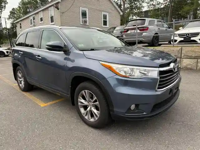5TDJKRFH2FS201565 2015 TOYOTA HIGHLANDER-3