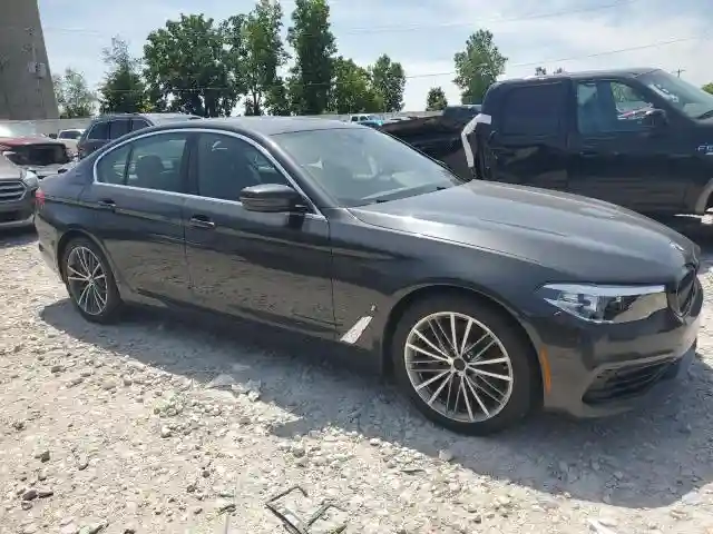 WBAJB1C59KB376969 2019 BMW 5 SERIES-3