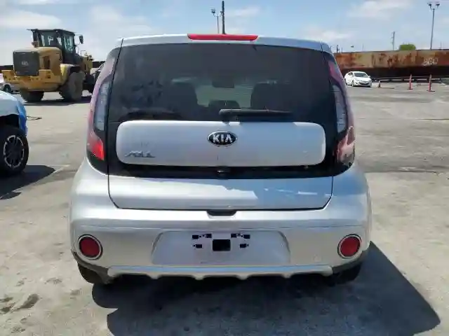 KNDJP3A54J7594757 2018 KIA SOUL-5