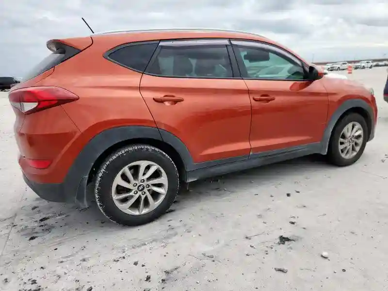 KM8J33A47GU109892 2016 HYUNDAI TUCSON-2