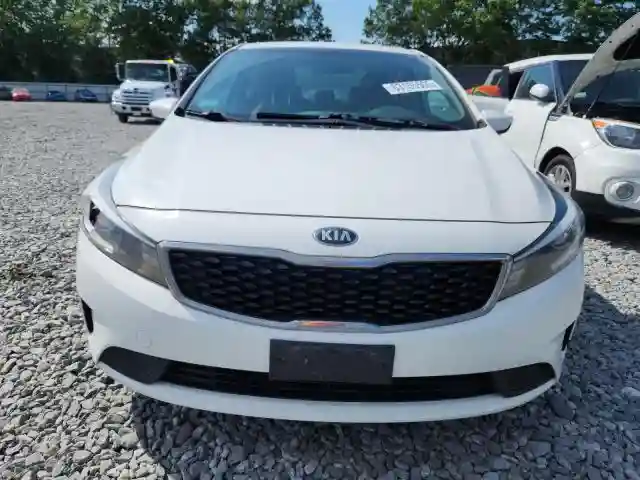 3KPFK4A70HE011896 2017 KIA FORTE-4