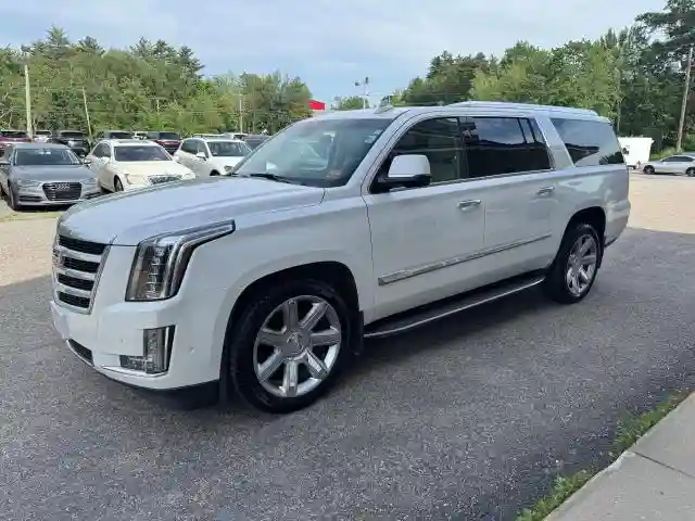 1GYS4JKJ7HR216101 2017 CADILLAC ESCALADE-1