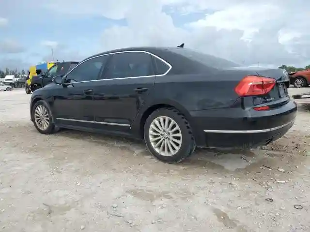 1VWBT7A37GC025260 2016 VOLKSWAGEN PASSAT-1