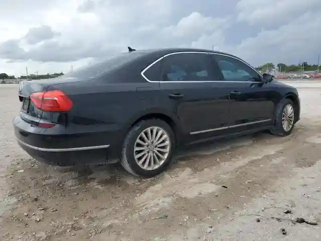 1VWBT7A37GC025260 2016 VOLKSWAGEN PASSAT-2