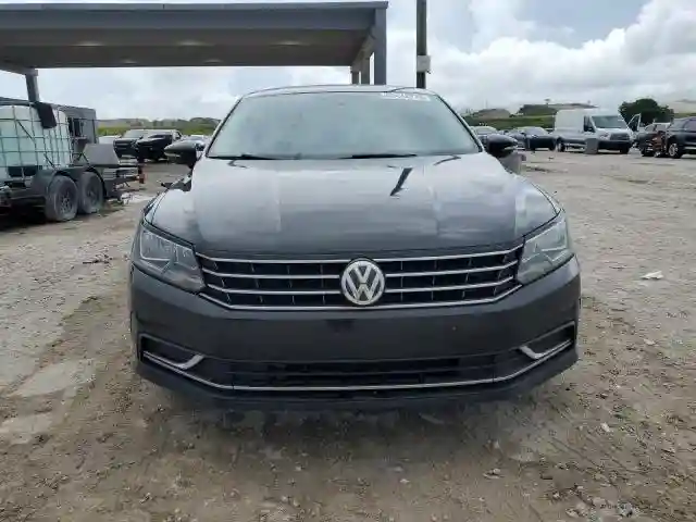 1VWBT7A37GC025260 2016 VOLKSWAGEN PASSAT-4