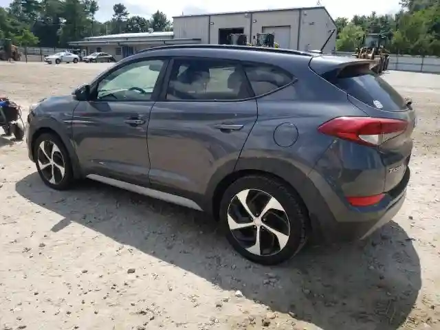 KM8J3CA26HU555872 2017 HYUNDAI TUCSON-1