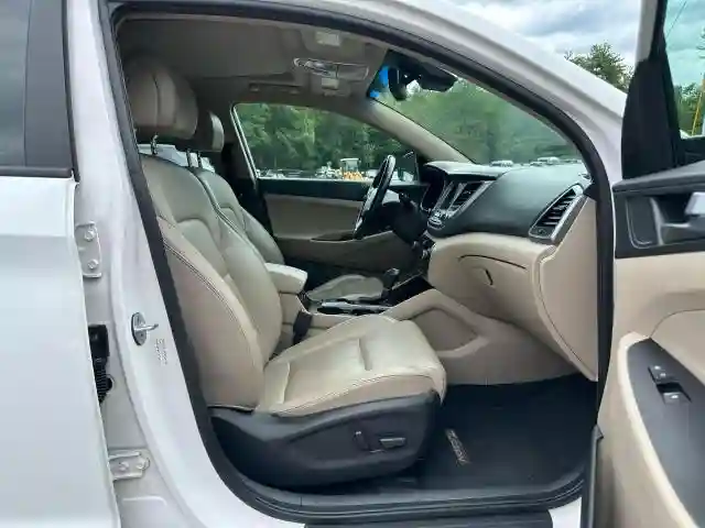 KM8J3CA25GU141190 2016 HYUNDAI TUCSON-5