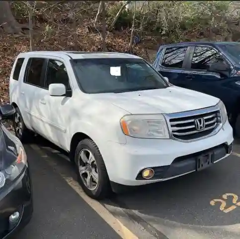 5FNYF4H39FB028011 2015 HONDA PILOT-0