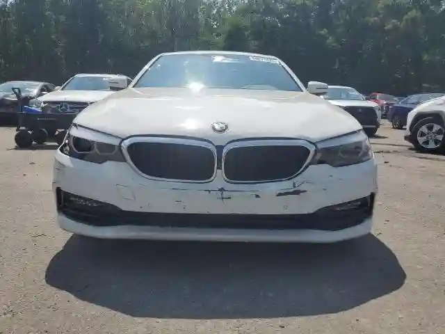 WBAJA7C39HG904932 2017 BMW 5 SERIES-4