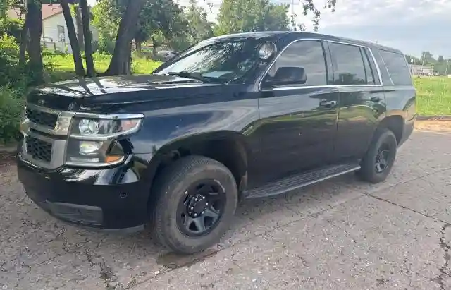 1GNLCDEC6KR176507 2019 CHEVROLET TAHOE-1