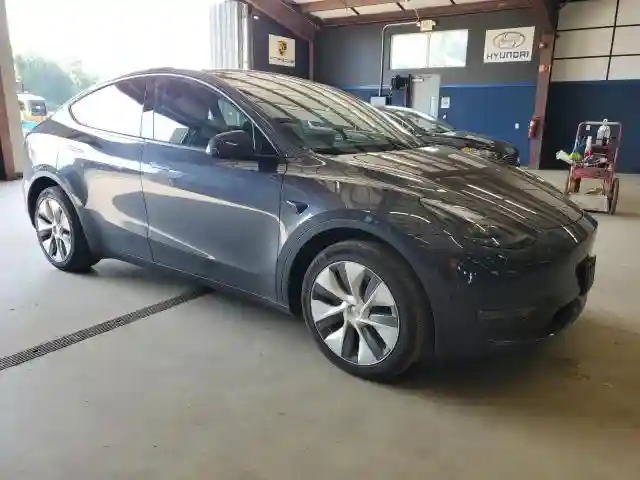7SAYGDEE2RA246928 2024 TESLA MODEL Y-3