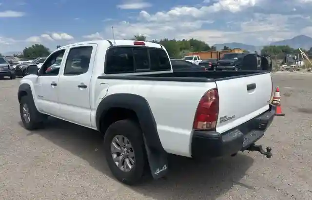 3TMLU4EN9FM191419 2015 TOYOTA TACOMA-2