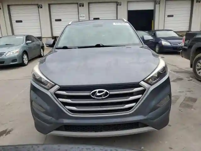 KM8J3CA22HU463514 2017 HYUNDAI TUCSON-4