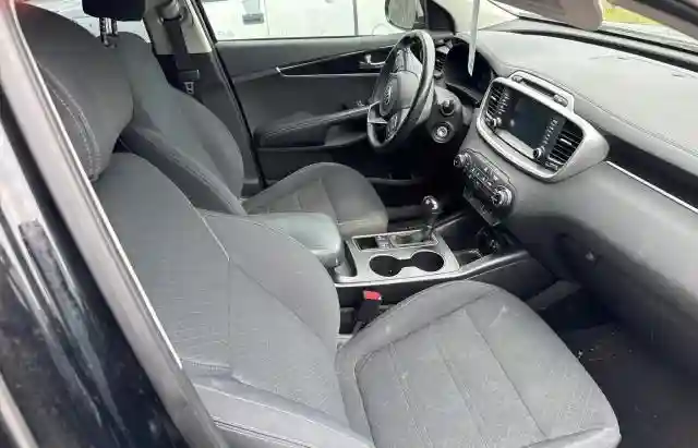 5XYPG4A35JG429818 2018 KIA SORENTO-4