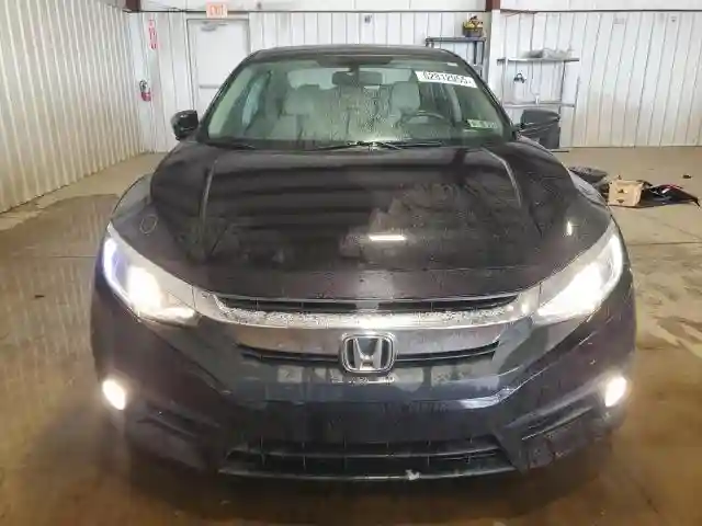 19XFC1F72HE201753 2017 HONDA CIVIC-4