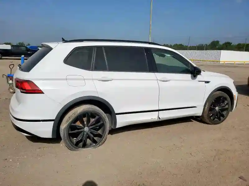 3VV3B7AX9MM003432 2021 VOLKSWAGEN TIGUAN-2