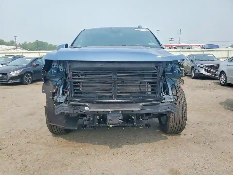 1GNS6CRD8SR299189 2025 CHEVROLET SUBURBAN-4