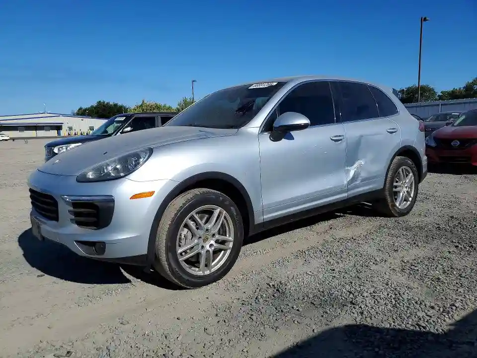 WP1AA2A25GLA04887 2016 PORSCHE CAYENNE-0