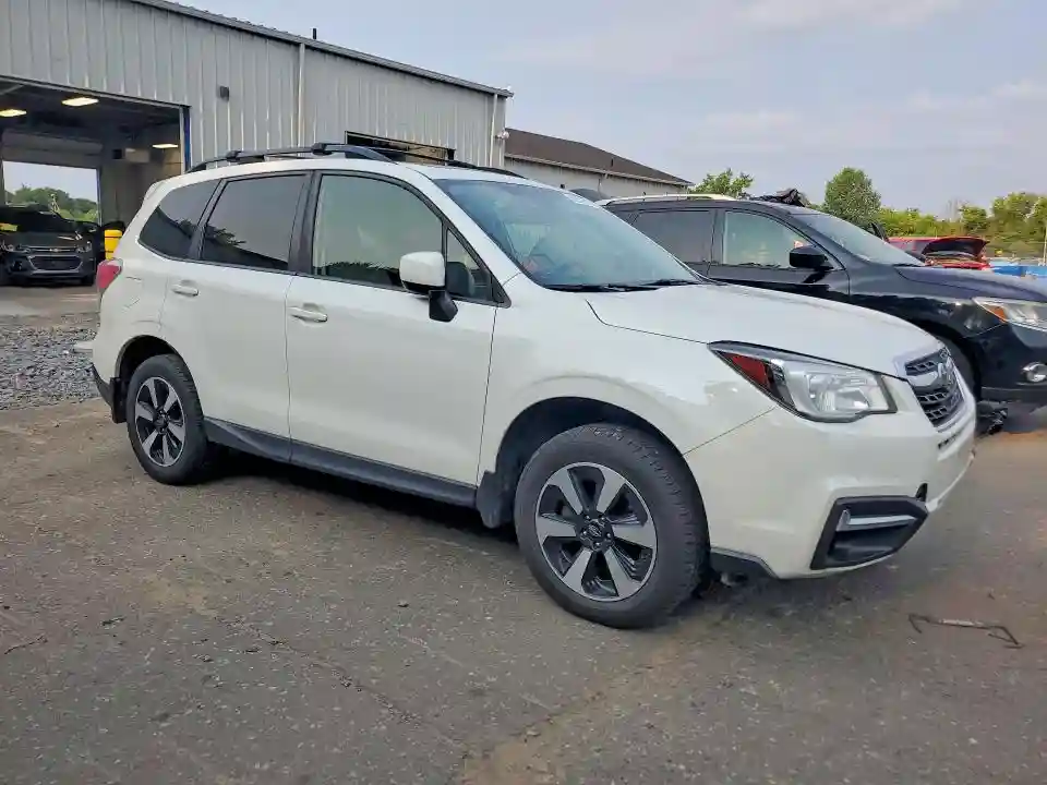 JF2SJAGCXHH560747 2017 SUBARU FORESTER-3
