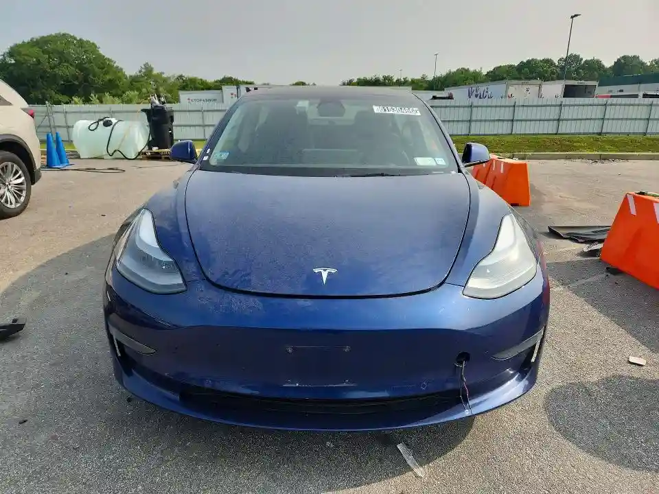 5YJ3E1EA7NF286928 2022 TESLA MODEL 3-4