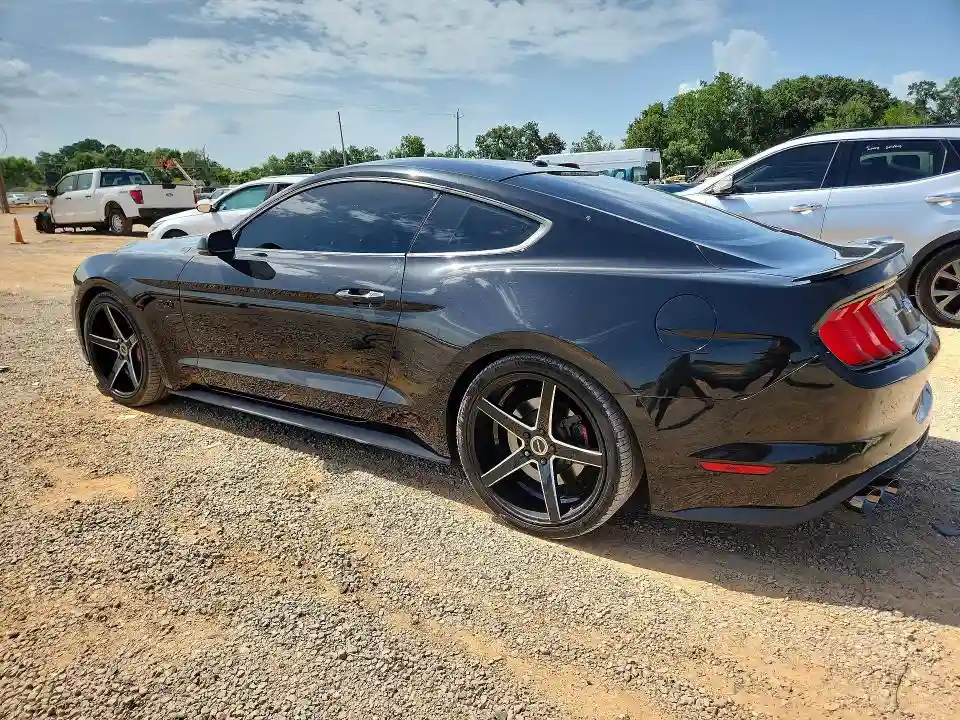 1FA6P8CF3J5137609 2018 FORD MUSTANG-1