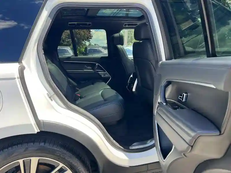 SALKP9FU3PA038404 2023 LAND ROVER RANGEROVER-5