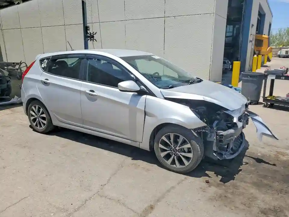 KMHCU5AE5FU233037 2015 HYUNDAI ACCENT-3