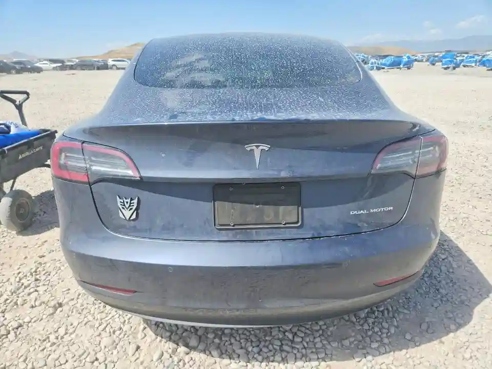 5YJ3E1EB9LF635285 2020 TESLA MODEL 3-5