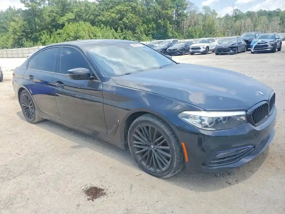 WBAJA9C53JB034370 2018 BMW 5 SERIES-3