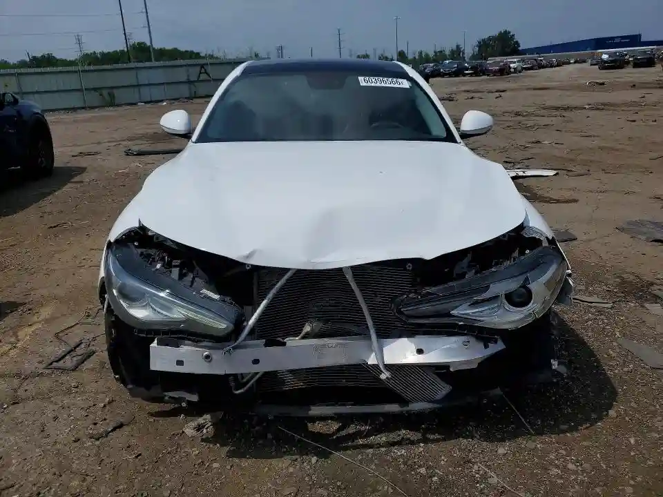 ZARFAEDN4J7597226 2018 ALFA ROMEO GIULIA-4