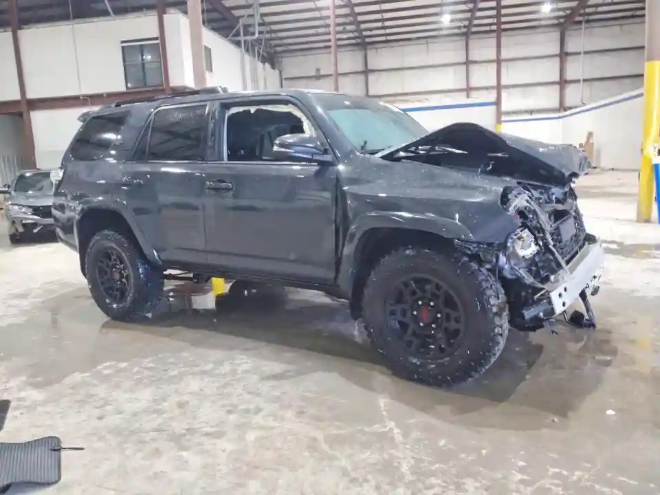 JTERU5JR7R6300890 2024 TOYOTA 4RUNNER-3