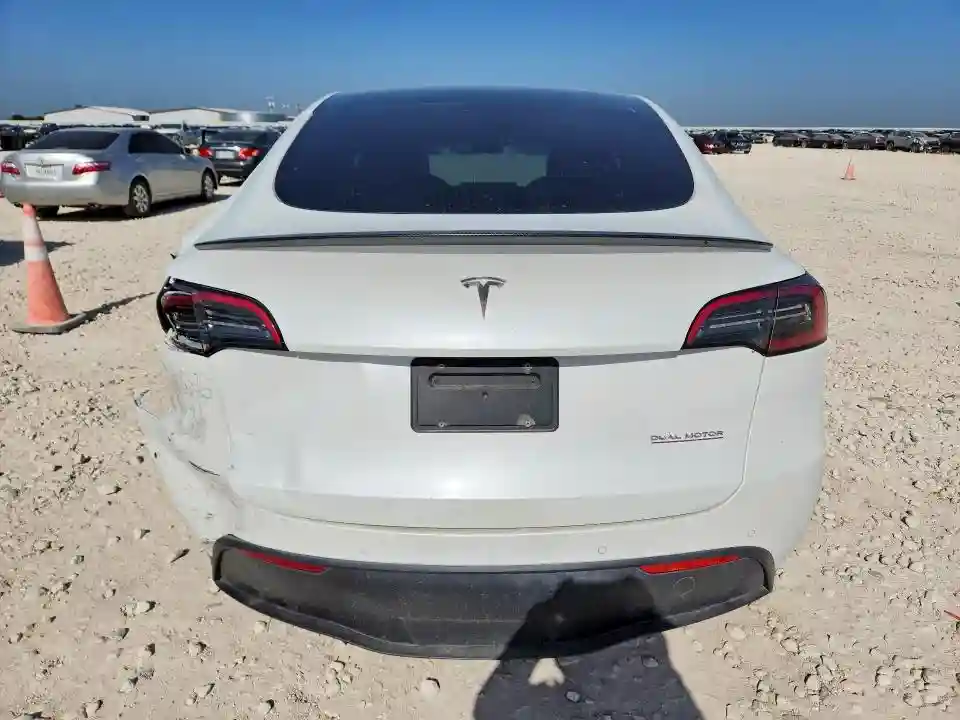 7SAYGDEF9NF457212 2022 TESLA MODEL Y-5