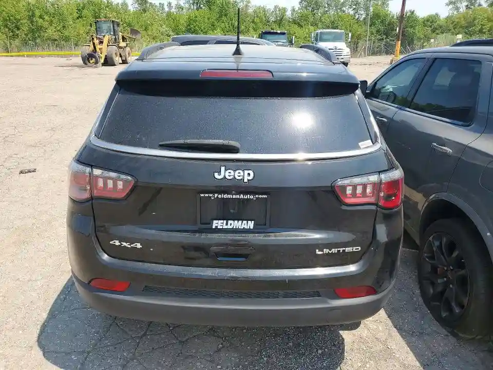 3C4NJDCB0NT226458 2022 JEEP COMPASS-5