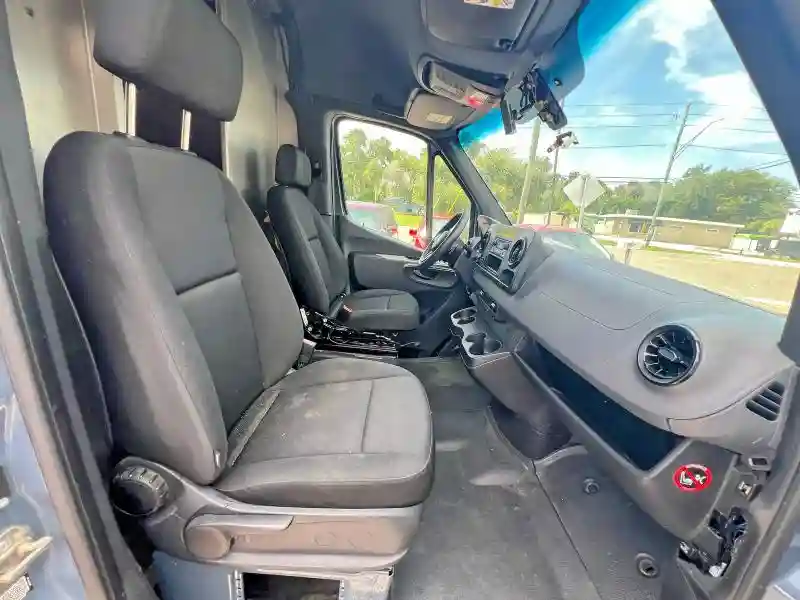 WD4PF1CDXKP149520 2019 MERCEDES-BENZ SPRINTER-4